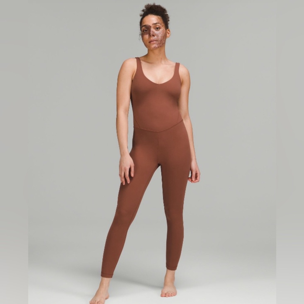 Lululemon Align Bodysuit 25” size 6